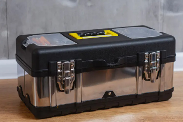 Heavy-duty toolbox