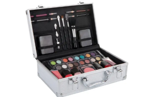 What Material Is Best for a Makeup Box