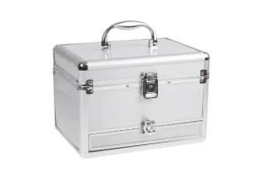 What Are the Features of a Professional Makeup Box