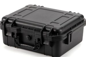 What Practical Functions Does an Internal Tray Have in a Plastic Tool Box