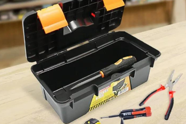 What Is the Difference Between a Small Toolbox and a Standard Toolbox